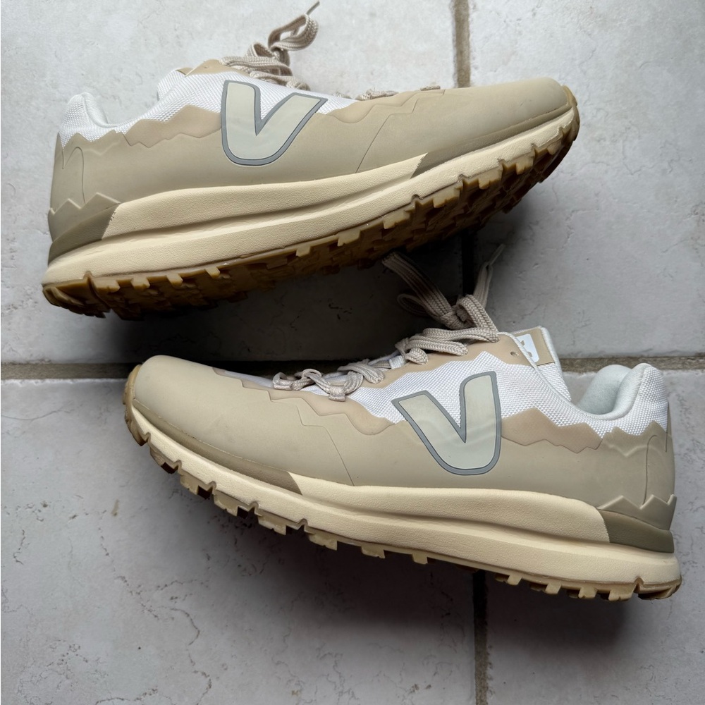 Veja Fitz Roy Trek Sneakers